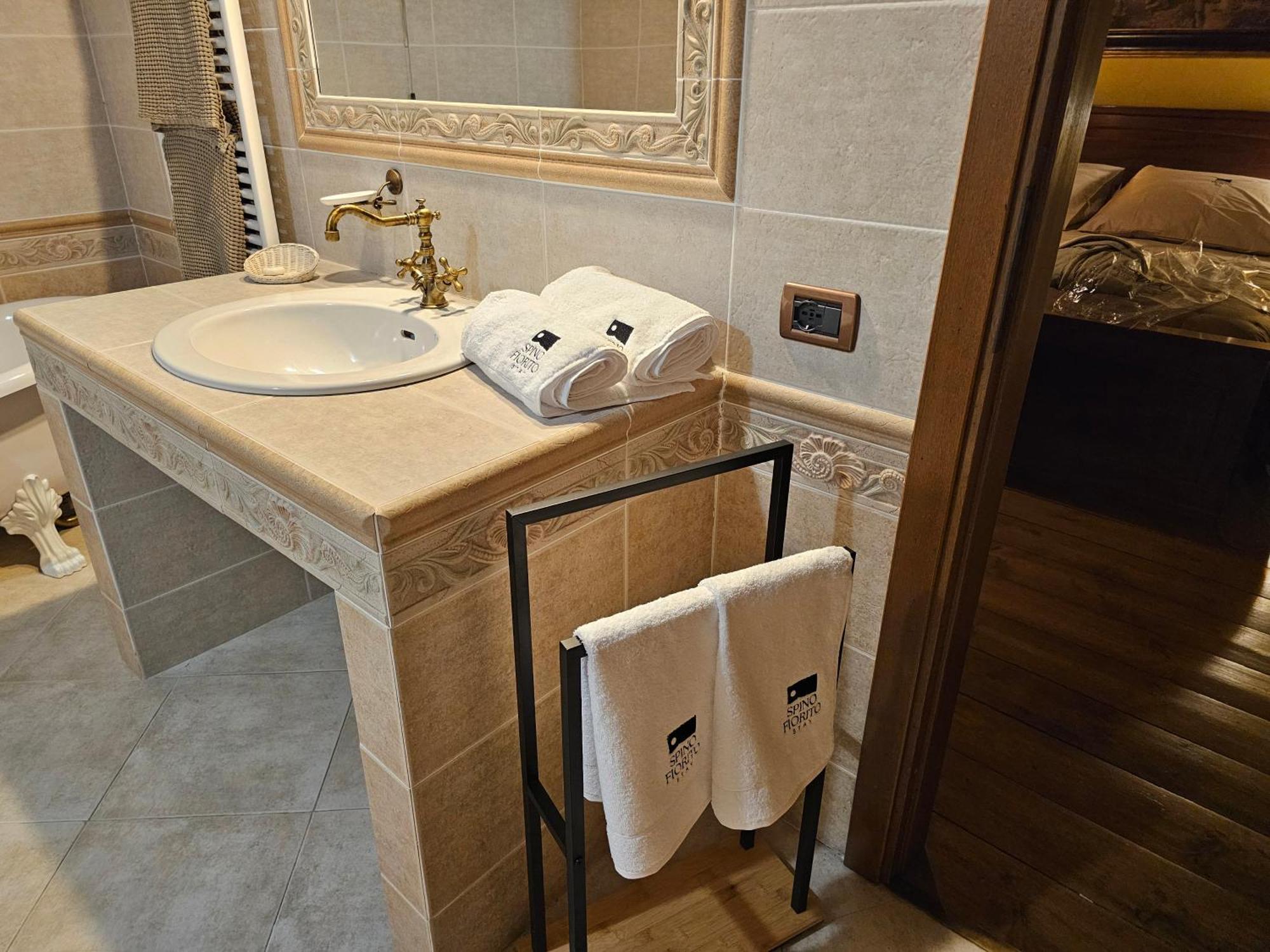 Spino Fiorito Stay Casola in Lunigiana 외부 사진
